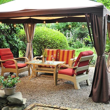 1795 Acorn Inn Bed And Breakfast คานานไดกัว ภายนอก รูปภาพ