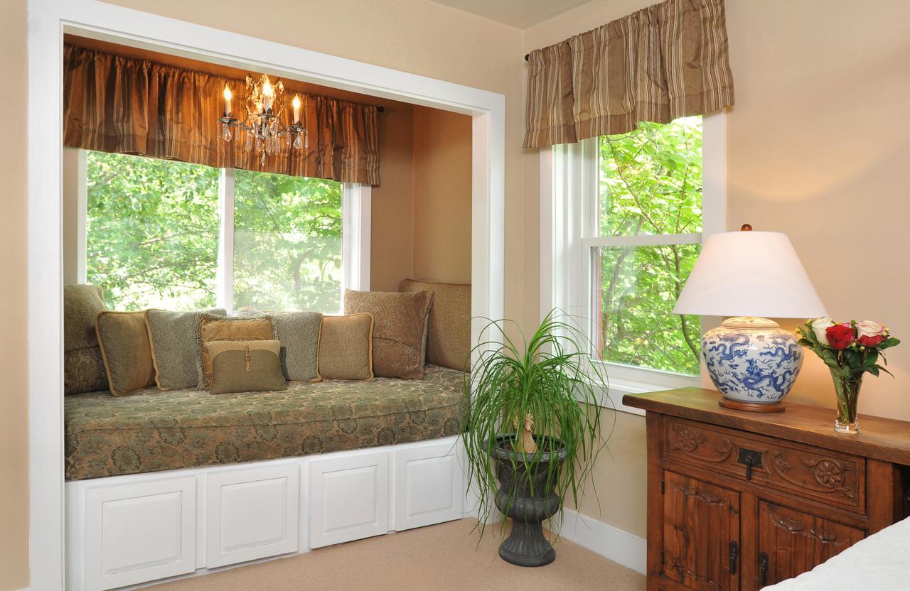 1795 Acorn Inn Bed And Breakfast คานานไดกัว ภายนอก รูปภาพ