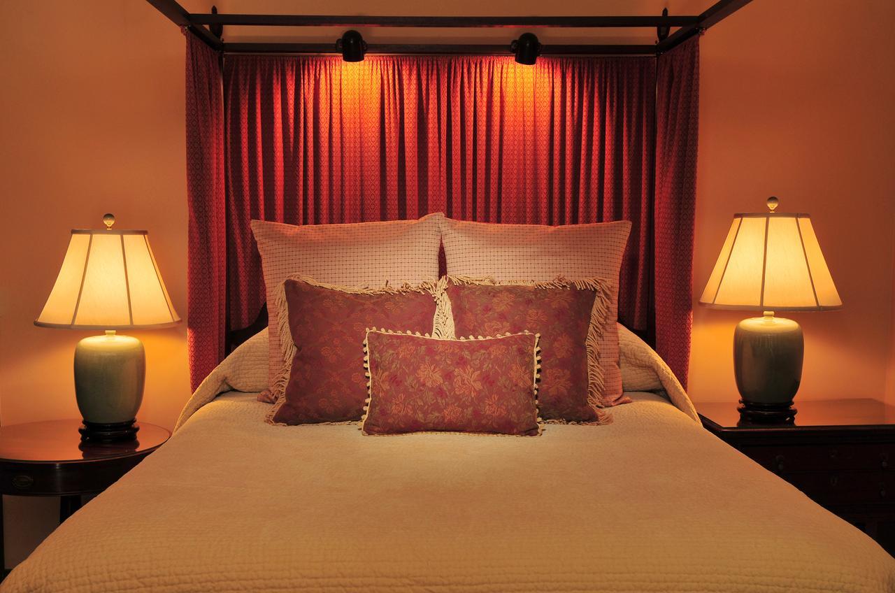 1795 Acorn Inn Bed And Breakfast คานานไดกัว ภายนอก รูปภาพ