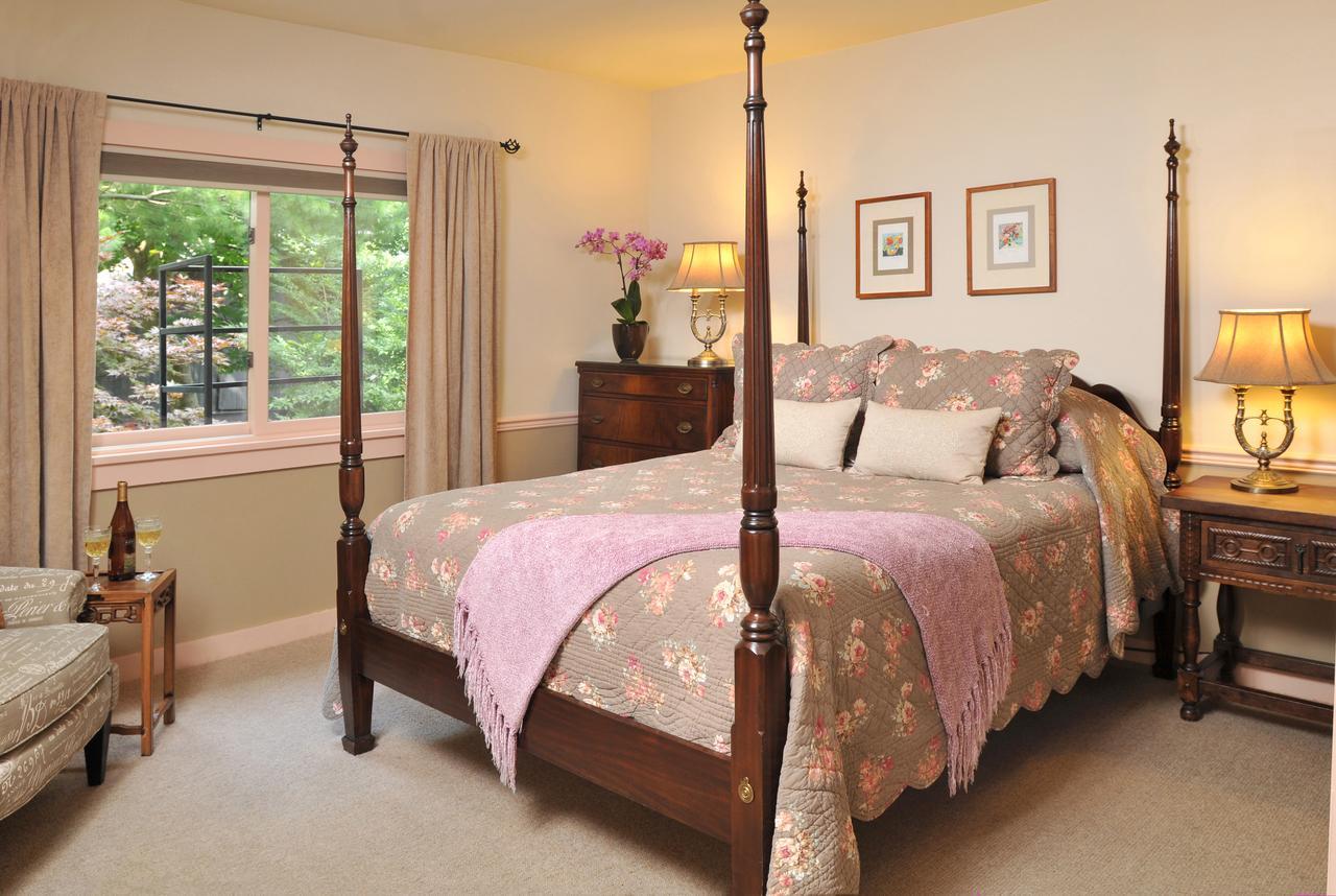 1795 Acorn Inn Bed And Breakfast คานานไดกัว ภายนอก รูปภาพ